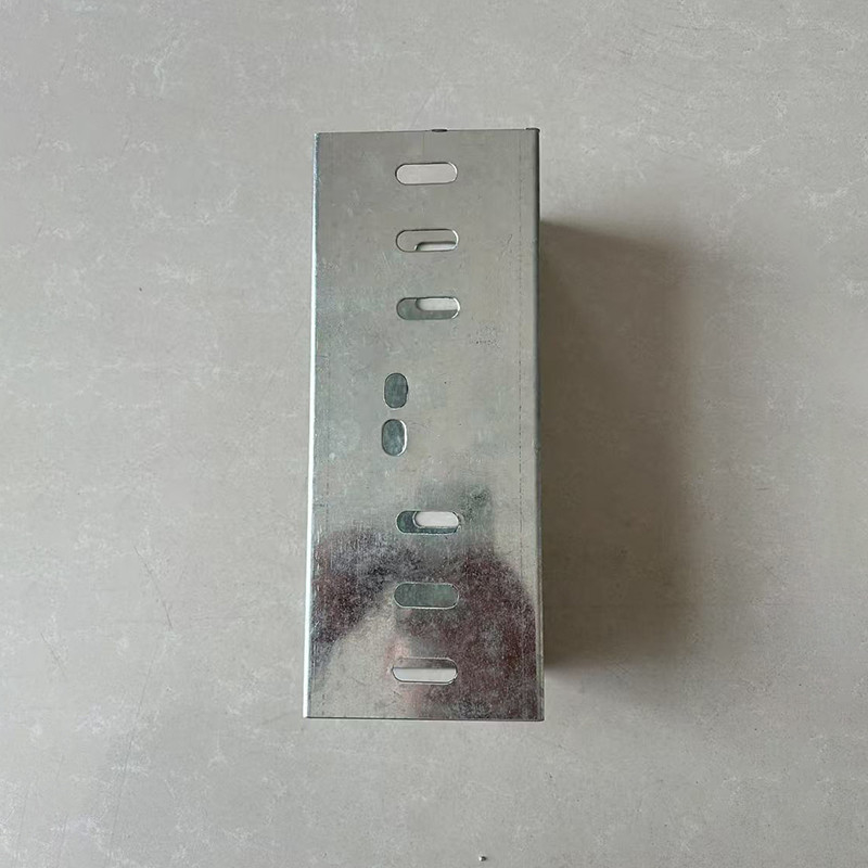 Standard Size Outdoor Cable Tray With Cover Hot Dip HDG Steel Metal Cable Trunking