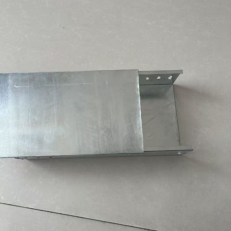 Through Type Hot Dip Galvanized Cable Tray 600Mm 100Mm Heavy Duty Cable Ladder