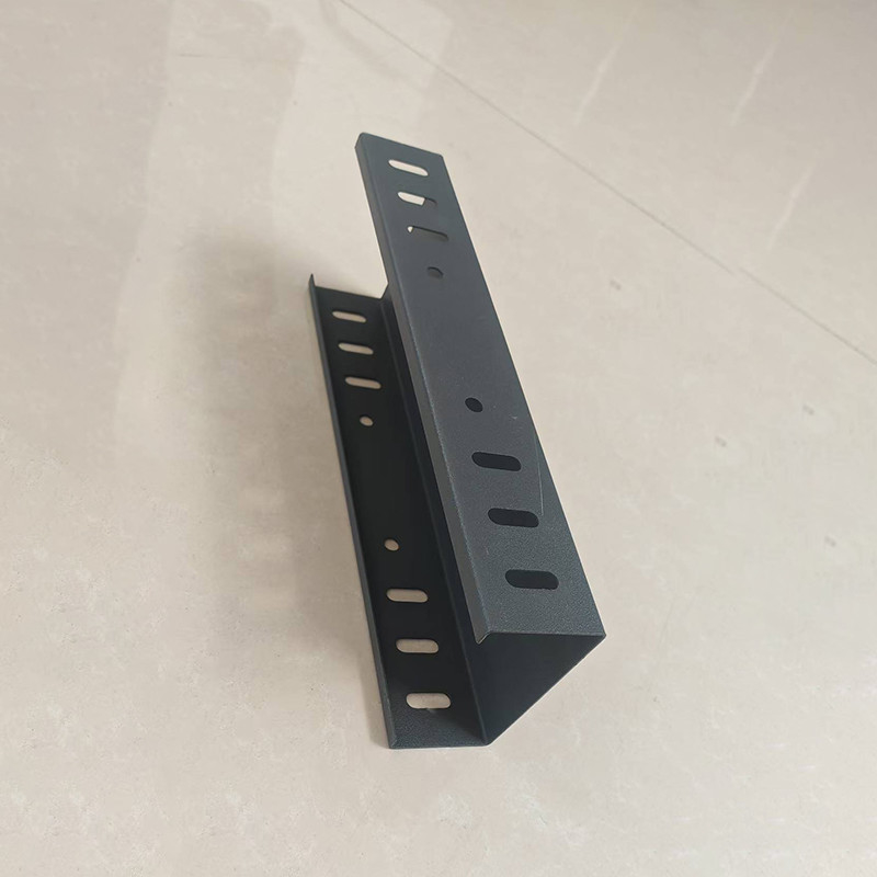 Özelleştirilmiş Yangına Dayanıklı Sprey Plastik Kaplı Kablo Tavası Galvanizli Çelik Kablo Kanalı Dış Mekan İç Mekan İçin