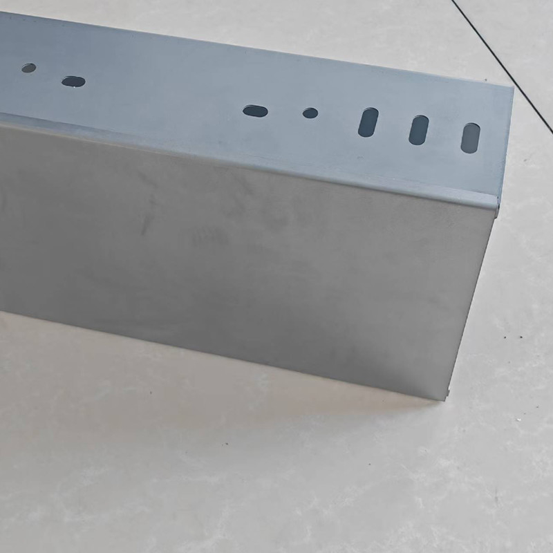 Highly Corrosion Resistant Metallic Perforated Cable Tray Raceway For Network