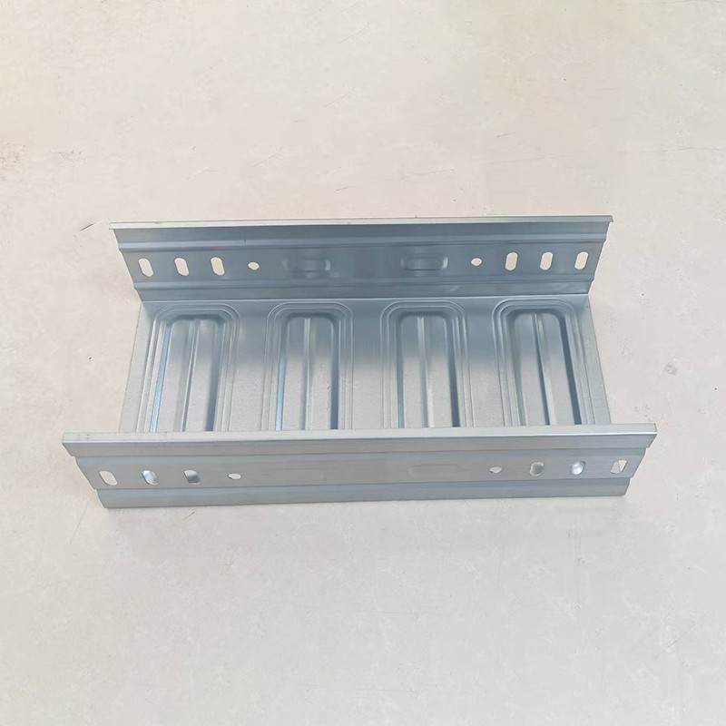 Ladder Rack Lay Bridge Solid Bottom Cable Tray 2000mm 2400mmFor Factories Construction